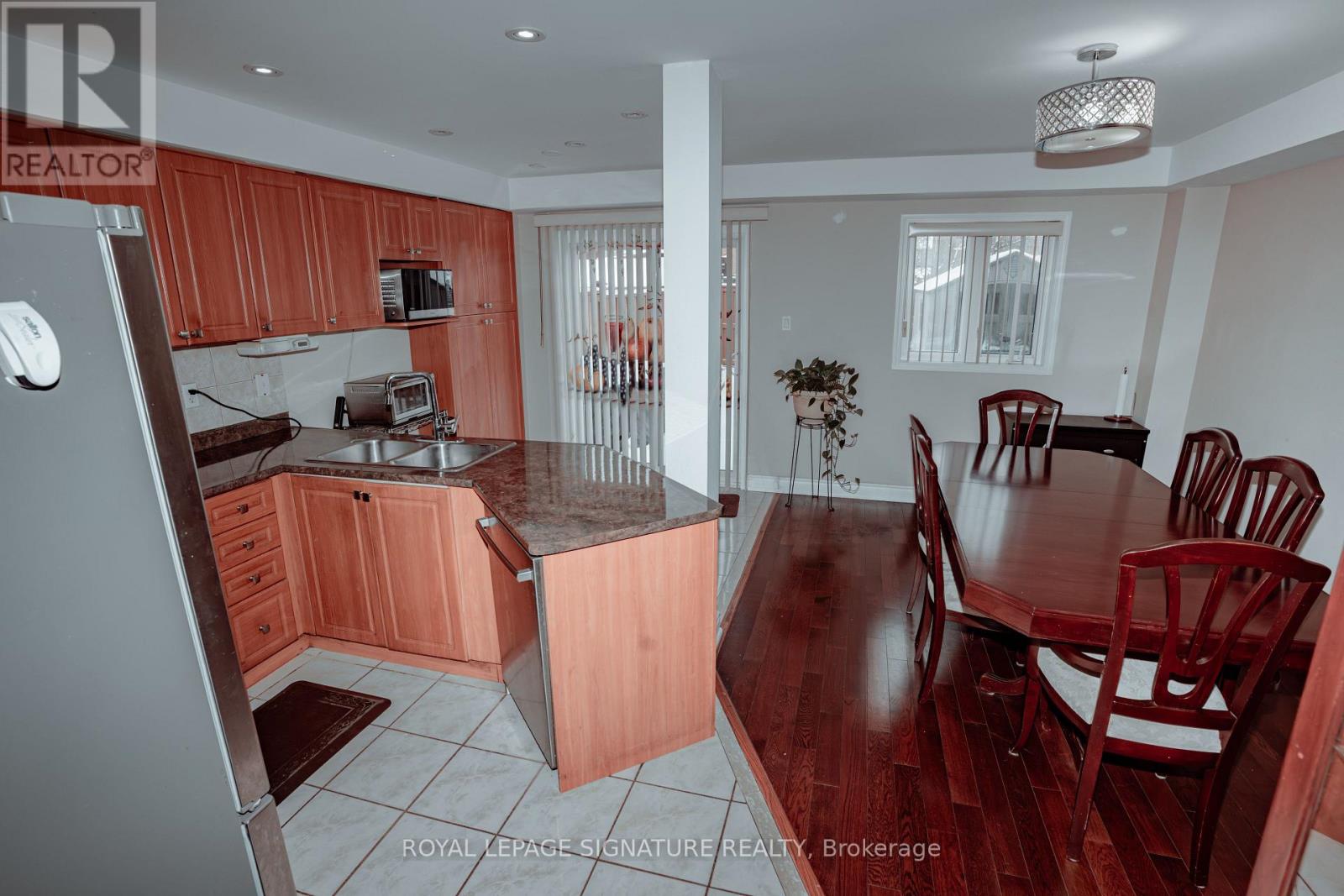 945 Mandolin Place, Mississauga, Ontario  L5W 1S3 - Photo 7 - W13705830