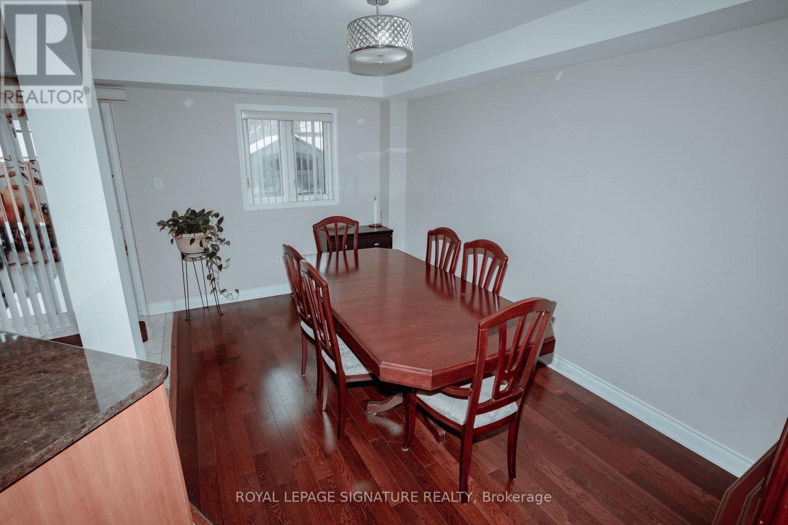 945 Mandolin Place, Mississauga, Ontario  L5W 1S3 - Photo 8 - W13705830