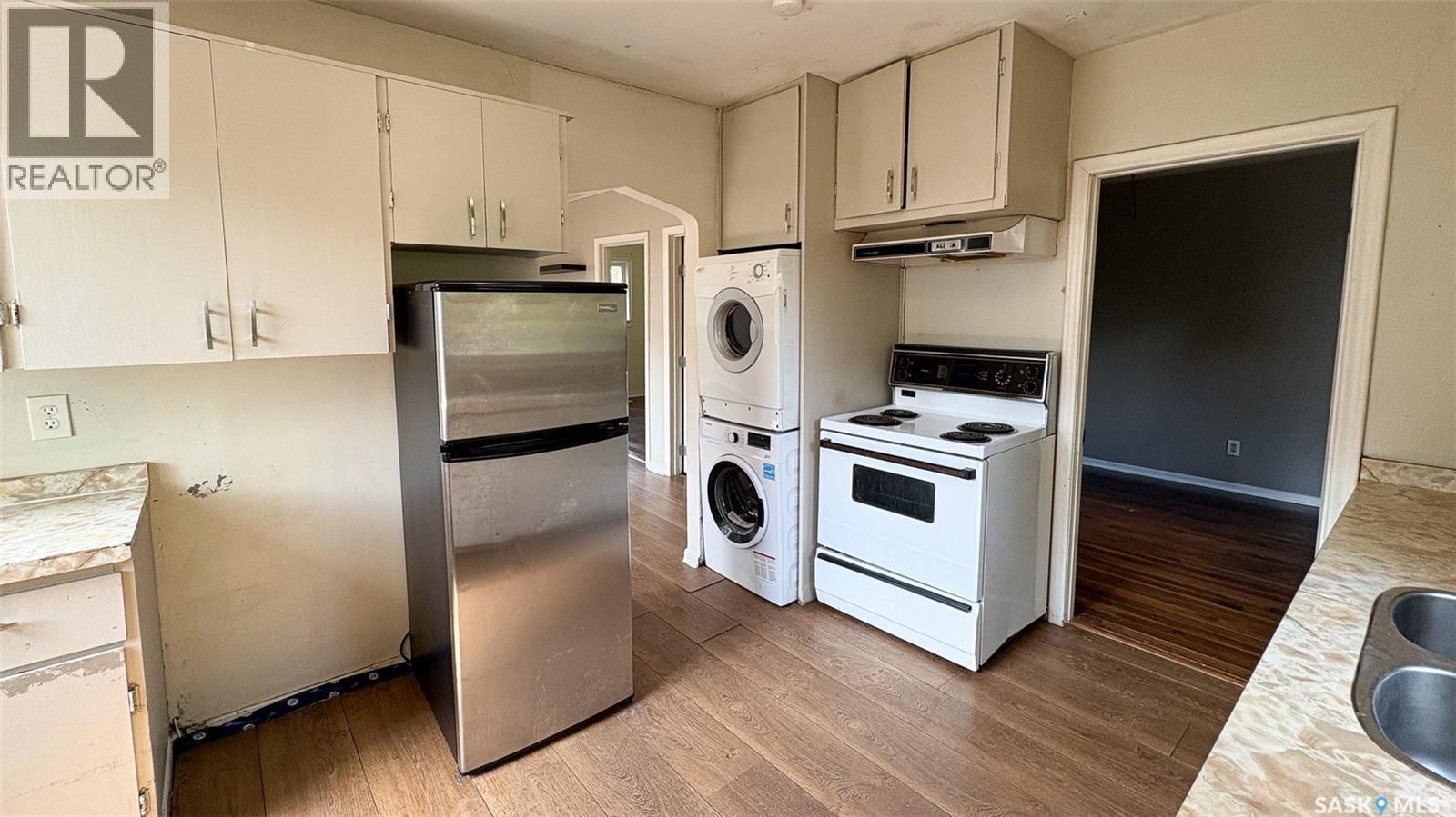 647 Robinson Street, Regina, Saskatchewan  S4T 2L9 - Photo 11 - SK046421
