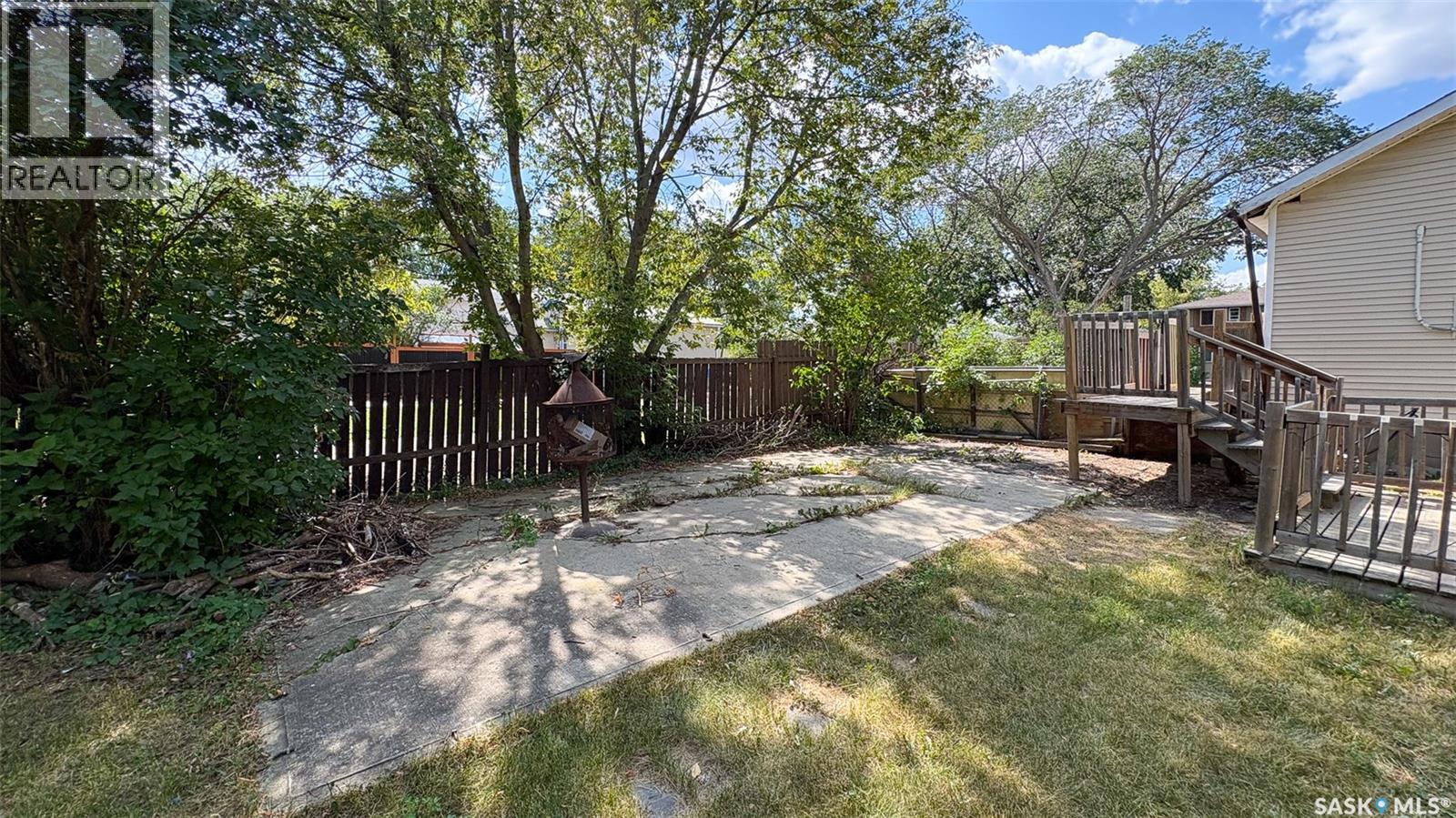 647 Robinson Street, Regina, Saskatchewan  S4T 2L9 - Photo 19 - SK046421