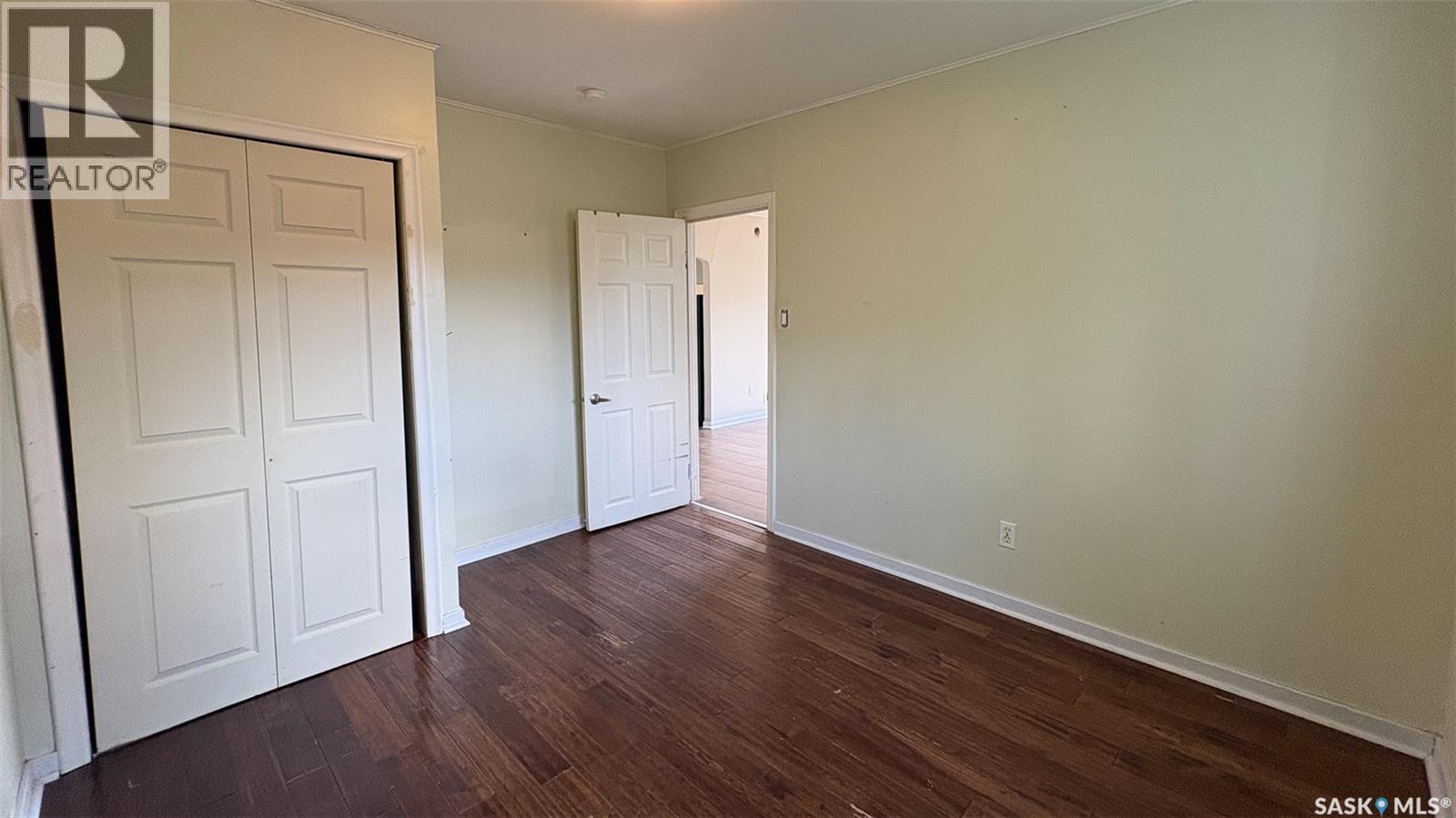 647 Robinson Street, Regina, Saskatchewan  S4T 2L9 - Photo 8 - SK046421