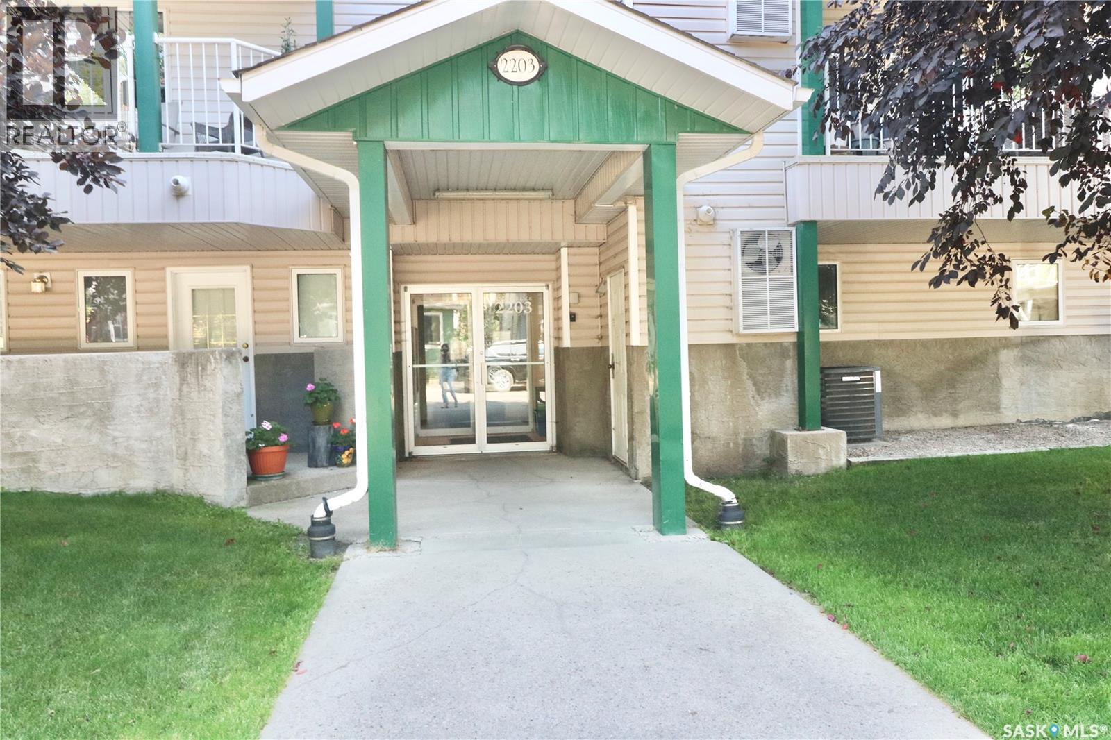 209 2203 Angus Street, Regina, Saskatchewan  S4T 2A3 - Photo 2 - SK046419