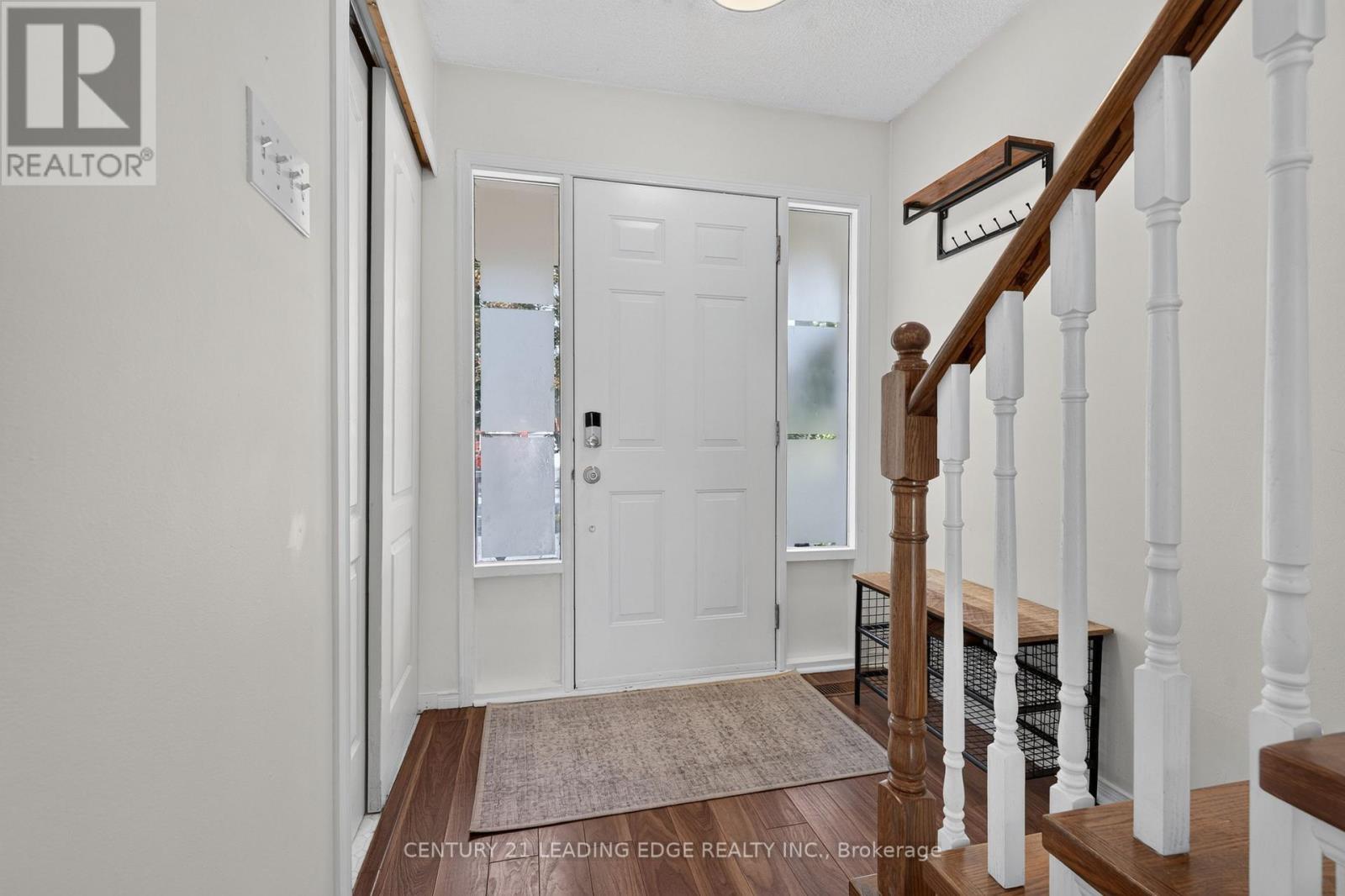 92 Vail Meadows Crescent, Clarington, Ontario  L1C 4T3 - Photo 3 - E13705696