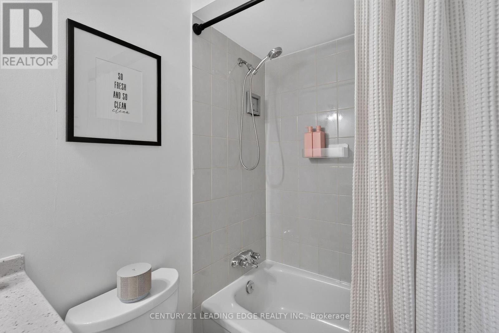 92 Vail Meadows Crescent, Clarington, Ontario  L1C 4T3 - Photo 34 - E13705696