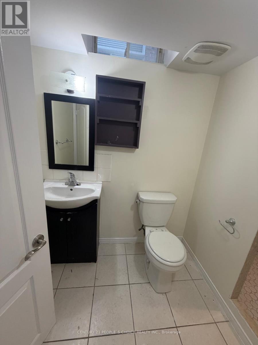 Bsmt - 459 Pettit Trail, Milton, Ontario  L9T 6N9 - Photo 7 - W13641448
