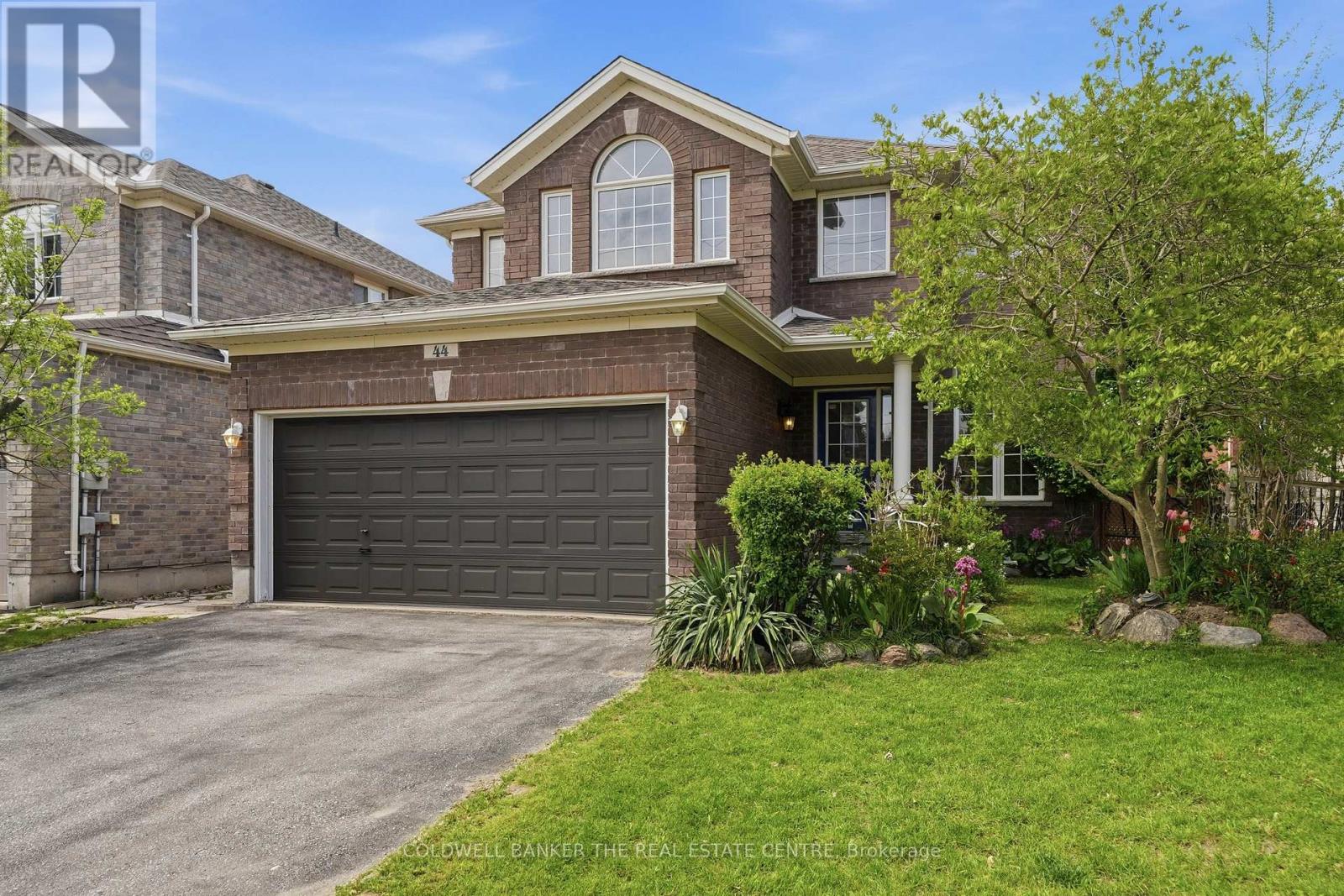 44 Prince William Way, Barrie, Ontario  L4N 0Y9 - Photo 2 - S13695550