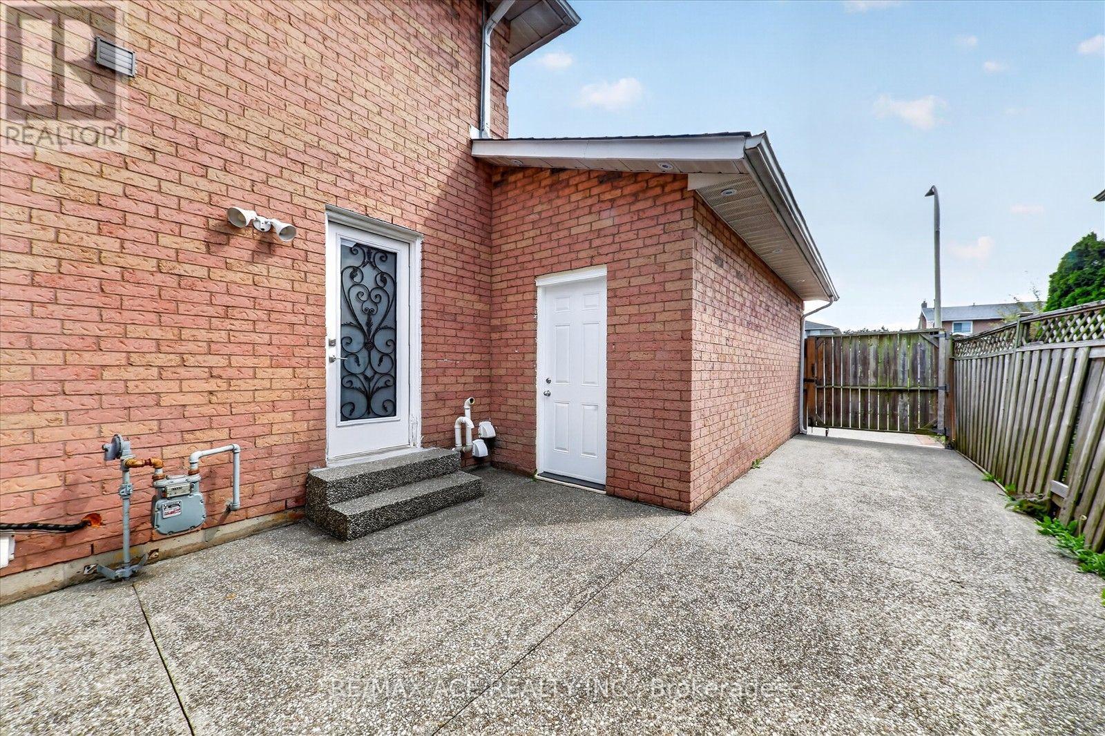 31 Vega Crescent, Hamilton, Ontario  L8E 4S6 - Photo 47 - X13705708