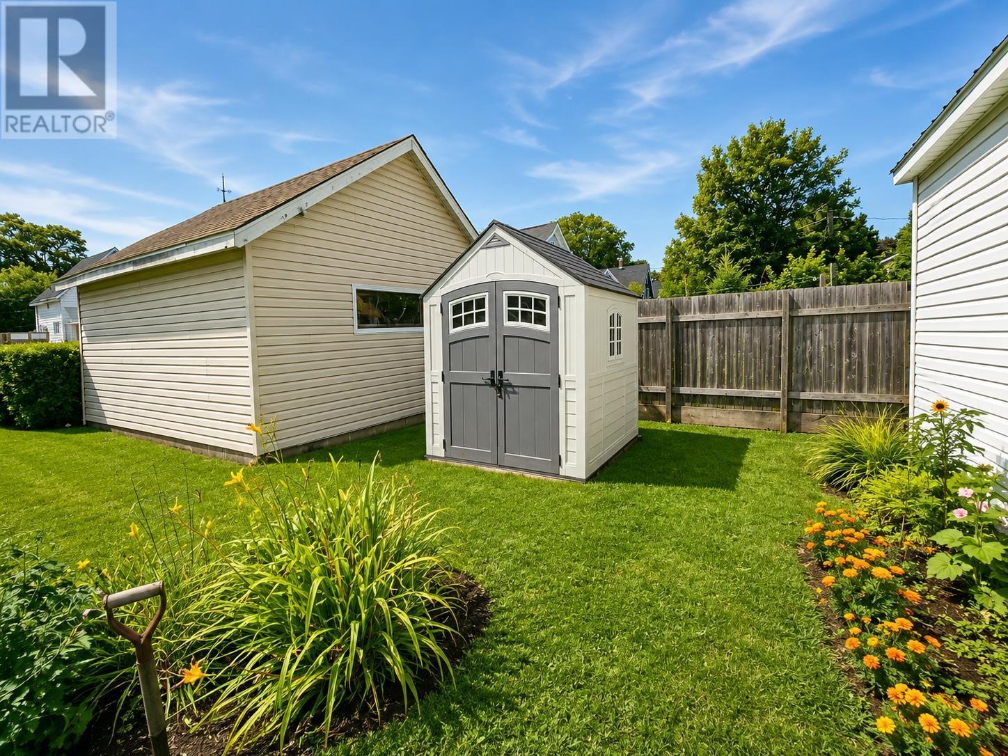 162 Granville Street, Summerside, Prince Edward Island  C1N 3A4 - Photo 3 - 202621299