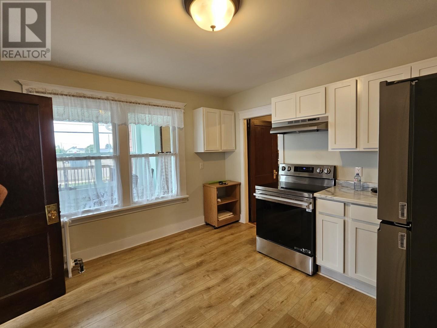 162 Granville Street, Summerside, Prince Edward Island  C1N 3A4 - Photo 6 - 202621299