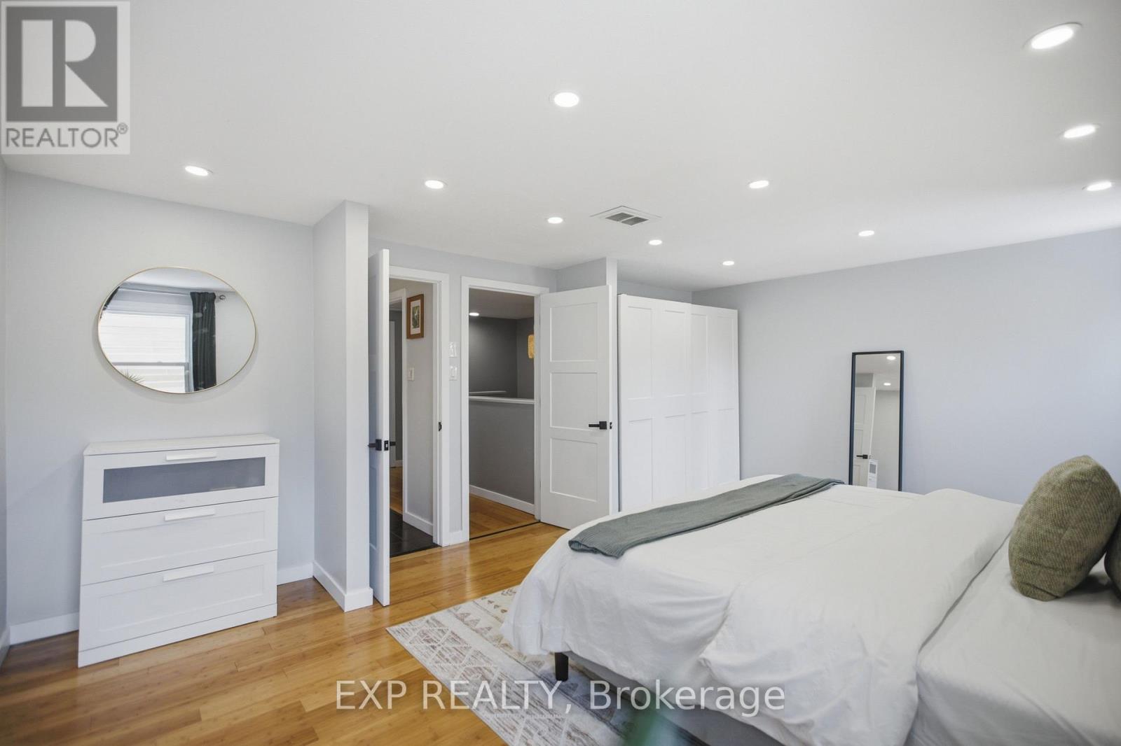 2092 Eric Crescent, Ottawa, Ontario  K1B 4P4 - Photo 14 - X13609804