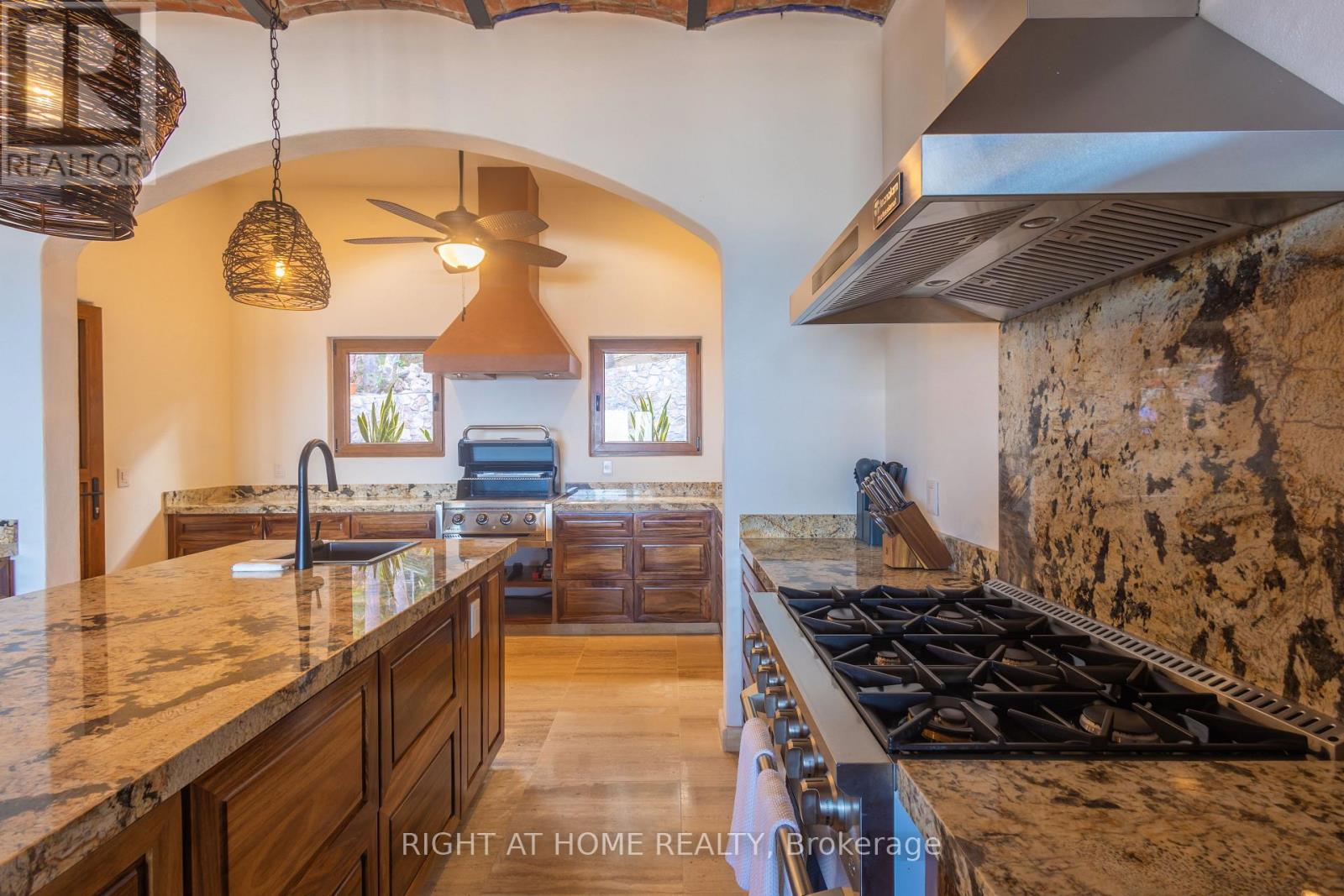 92 Avenida Del Palmar, Mexico, Ontario   - Photo 15 - X13646962