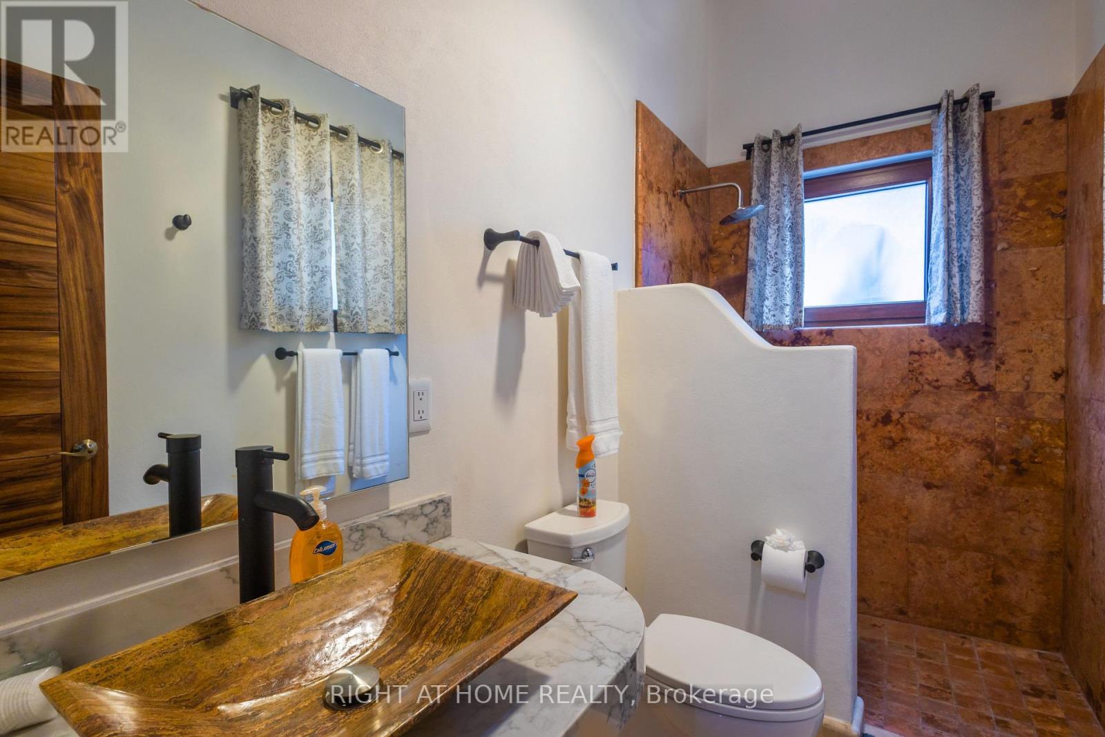 92 Avenida Del Palmar, Mexico, Ontario   - Photo 23 - X13646962