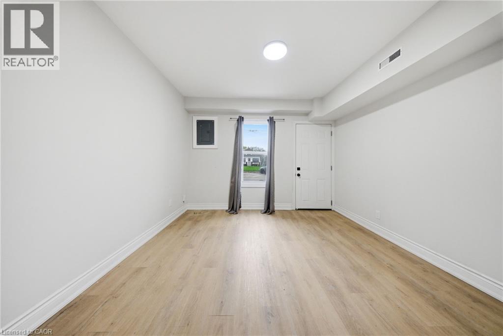 129 Durham Street, Port Colborne, Ontario  L3K 1E1 - Photo 2 - 40825785
