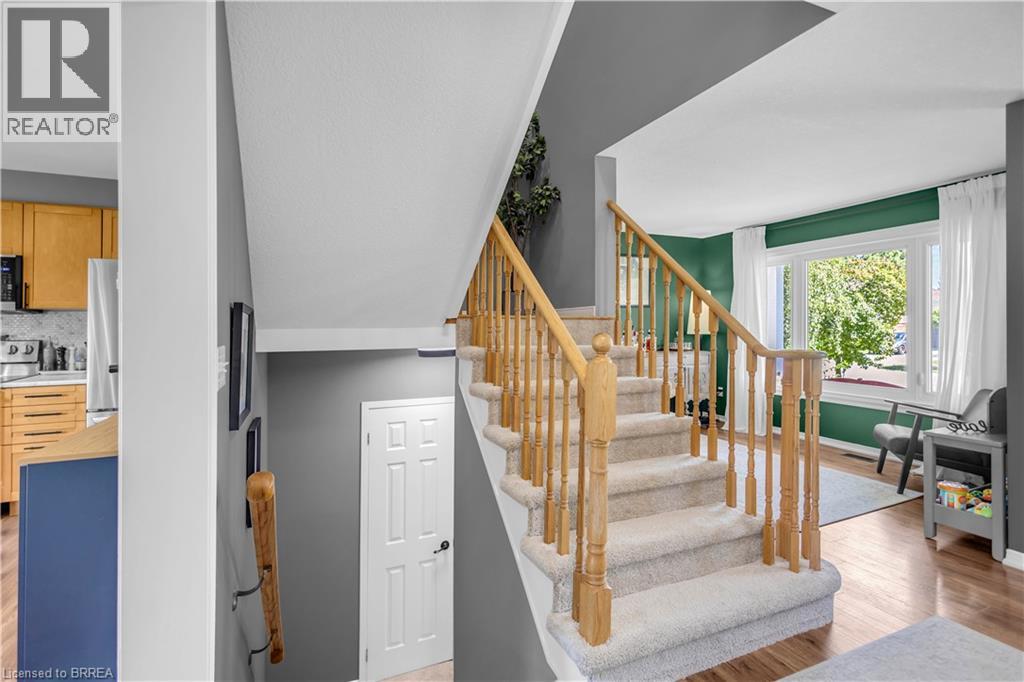30 Stowe Terrace, Brantford, Ontario  N3T 6P2 - Photo 9 - 40857515