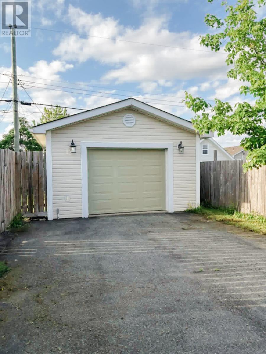 7 Tully Place, Gander, Newfoundland & Labrador  A1V 2X1 - Photo 3 - 1301903