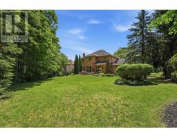 49 FALLING LEAF COURT, Aurora, Ontario