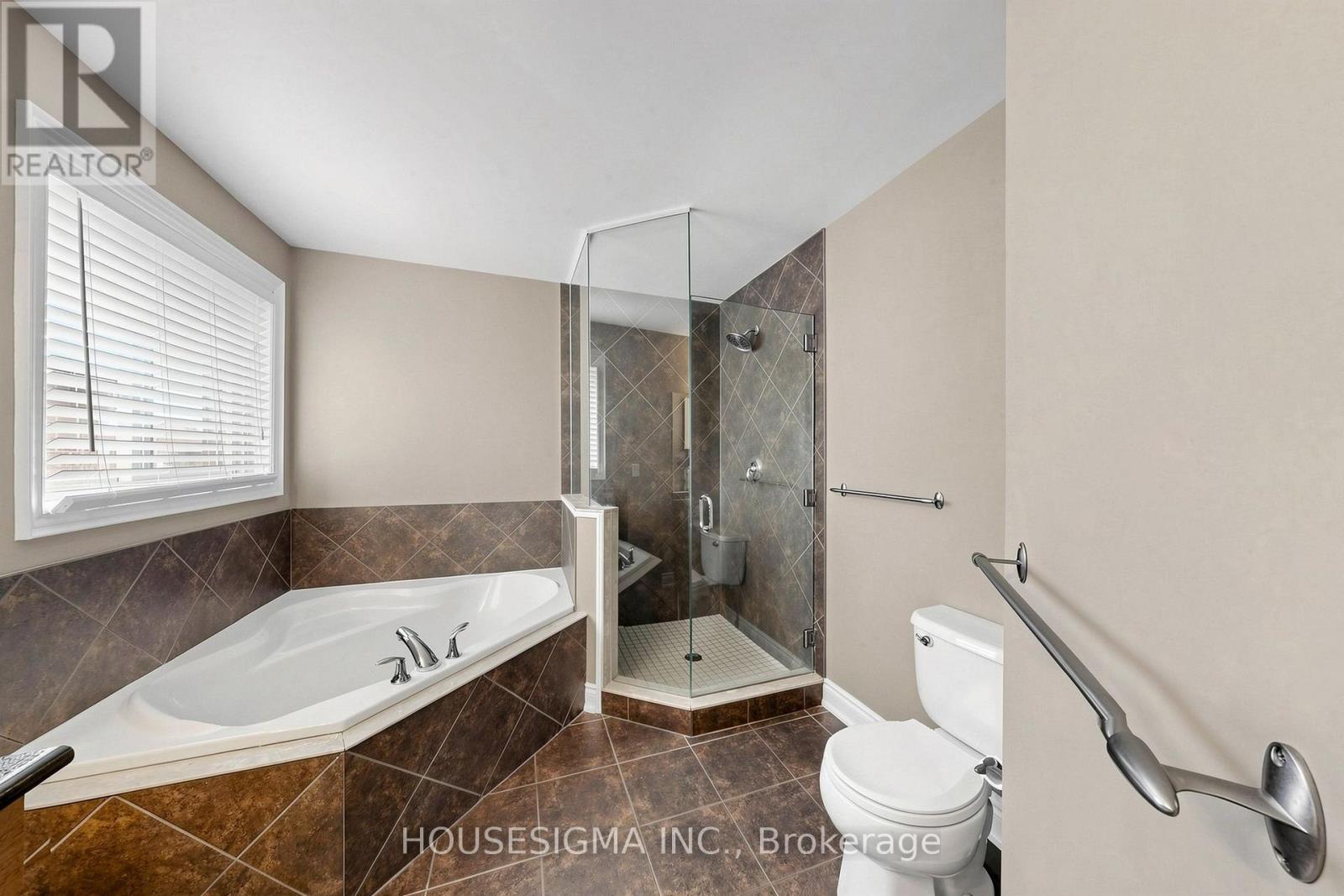 35 Auburn Court, Barrie, Ontario  L4N 6G9 - Photo 26 - S13705672