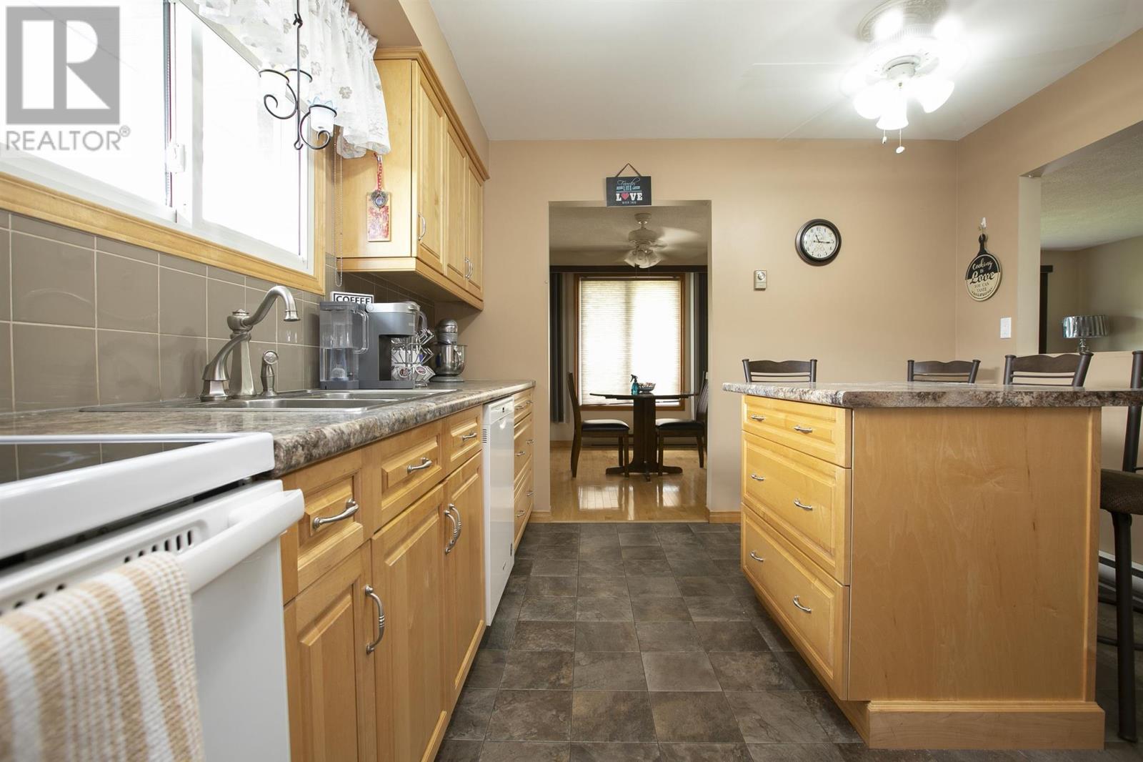 52 Danby Rd, Sault Ste. Marie, Ontario  P6B 5X6 - Photo 18 - SM262281