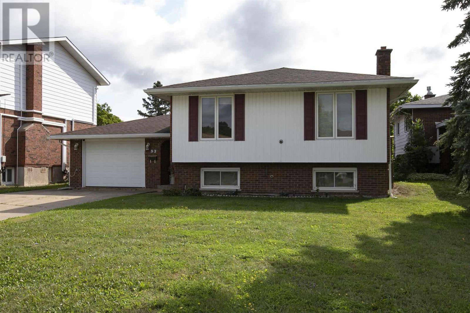 52 Danby Rd, Sault Ste. Marie, Ontario  P6B 5X6 - Photo 2 - SM262281