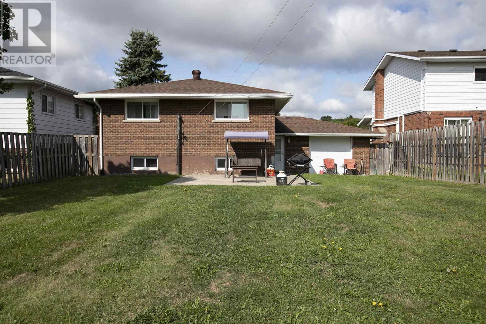 52 Danby Rd, Sault Ste. Marie, Ontario  P6B 5X6 - Photo 5 - SM262281