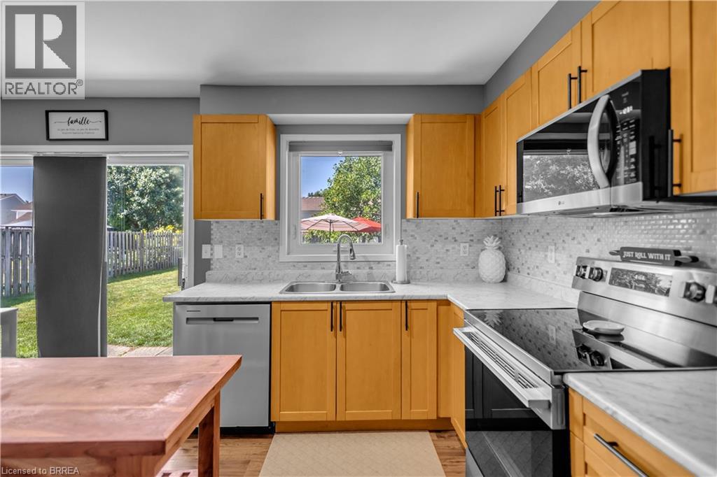 30 Stowe Terrace, Brantford, Ontario  N3T 6P2 - Photo 12 - 40857515