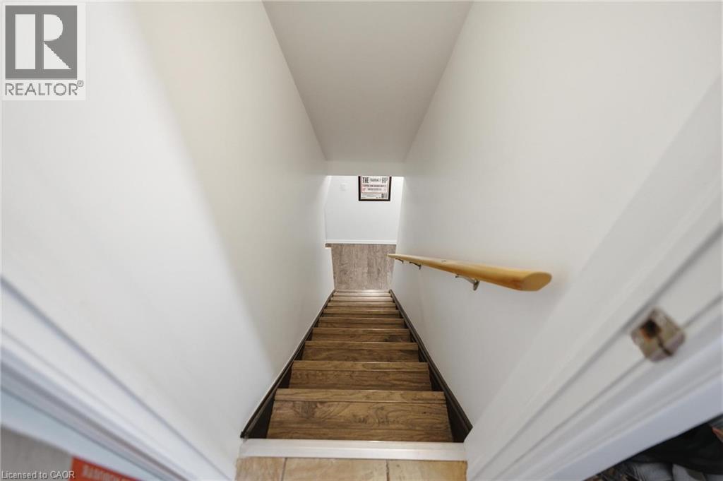 481 Upper Gage Avenue, Hamilton, Ontario  L8V 4J2 - Photo 21 - 40854455