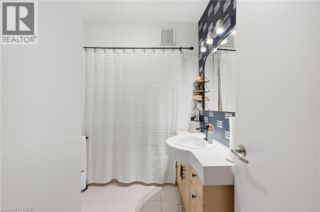 481 Upper Gage Avenue, Hamilton, Ontario  L8V 4J2 - Photo 16 - 40854455