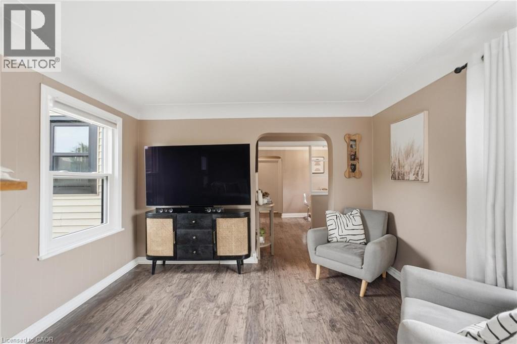 481 Upper Gage Avenue, Hamilton, Ontario  L8V 4J2 - Photo 6 - 40854455