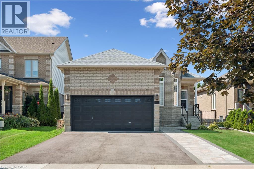 27 SPRUCE Boulevard, Acton, Ontario
