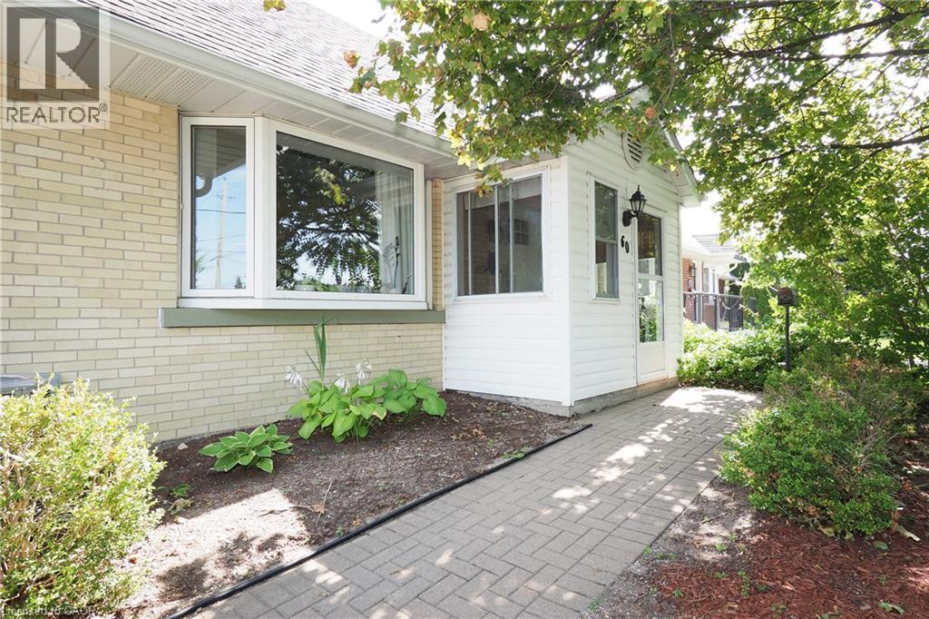 60 W Belmont Avenue W, Kitchener, Ontario  N2M 1L4 - Photo 3 - 40857716