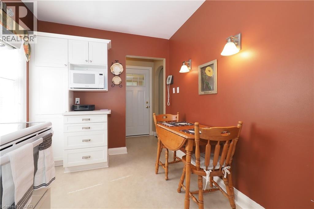 60 W Belmont Avenue W, Kitchener, Ontario  N2M 1L4 - Photo 11 - 40857716