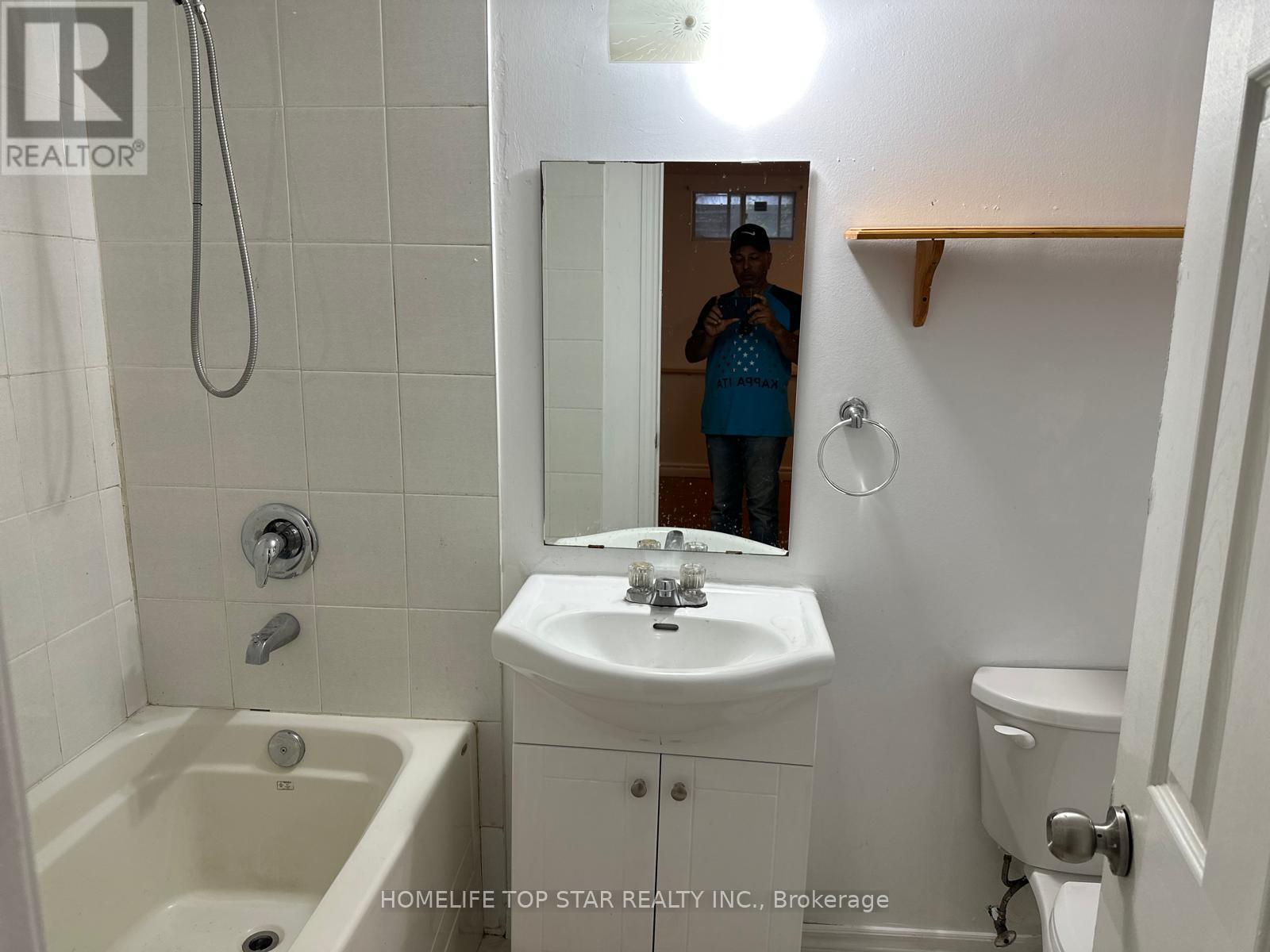 75 Windrush Trail, Toronto, Ontario  M1C 3Z9 - Photo 5 - E13697388