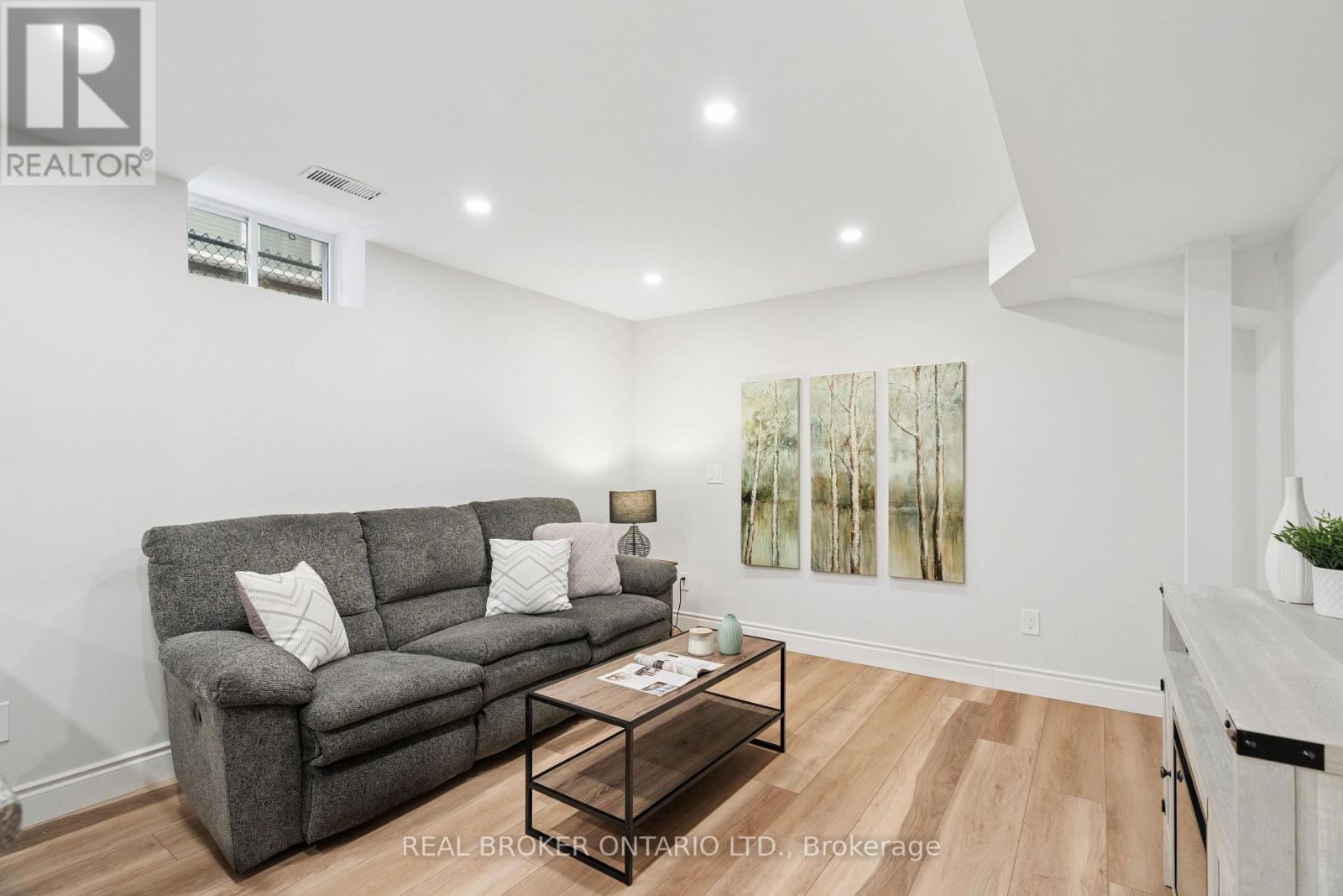 27 Spruce Boulevard, Halton Hills, Ontario  L7J 2Y3 - Photo 32 - W13702218