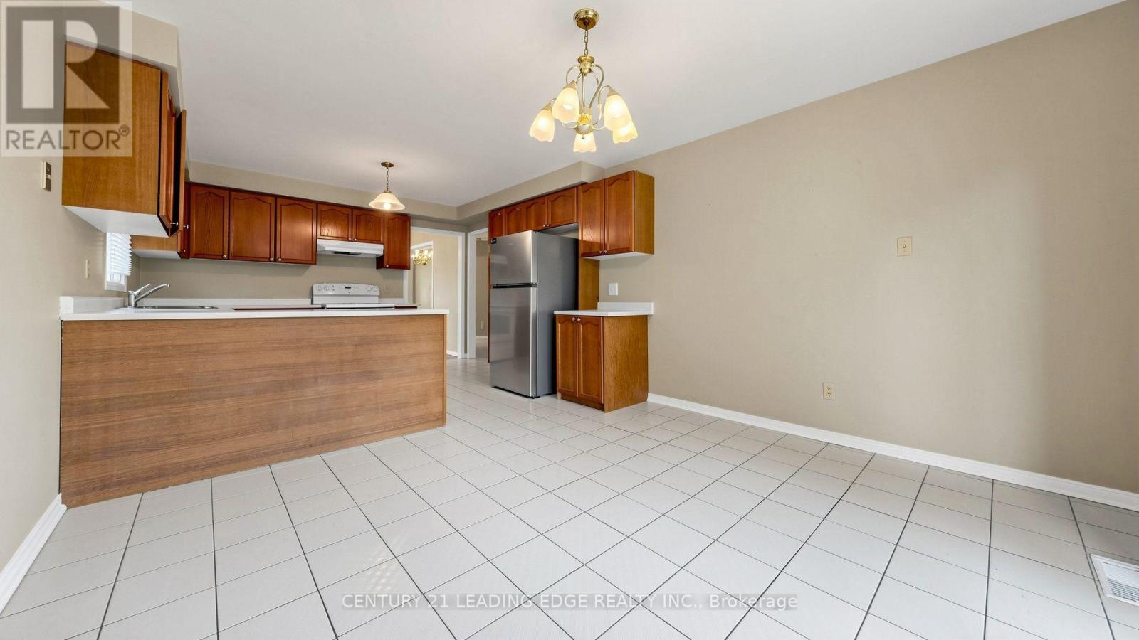 9 Coates Crescent, Richmond Hill, Ontario  L4E 2M3 - Photo 18 - N13704614