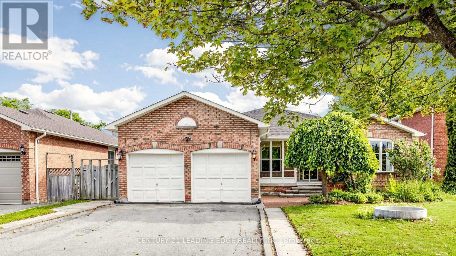 9 COATES CRESCENT, Richmond Hill, Ontario