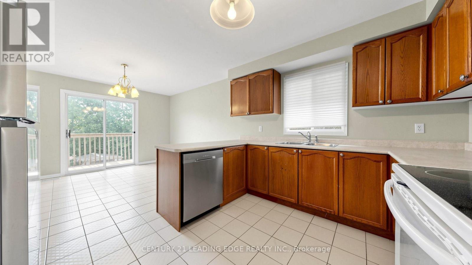 9 Coates Crescent, Richmond Hill, Ontario  L4E 2M3 - Photo 13 - N13704614