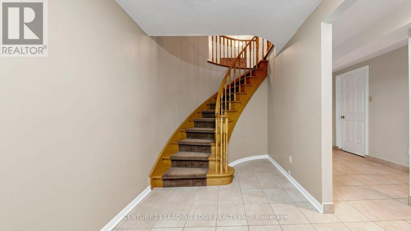 9 Coates Crescent, Richmond Hill, Ontario  L4E 2M3 - Photo 33 - N13704614