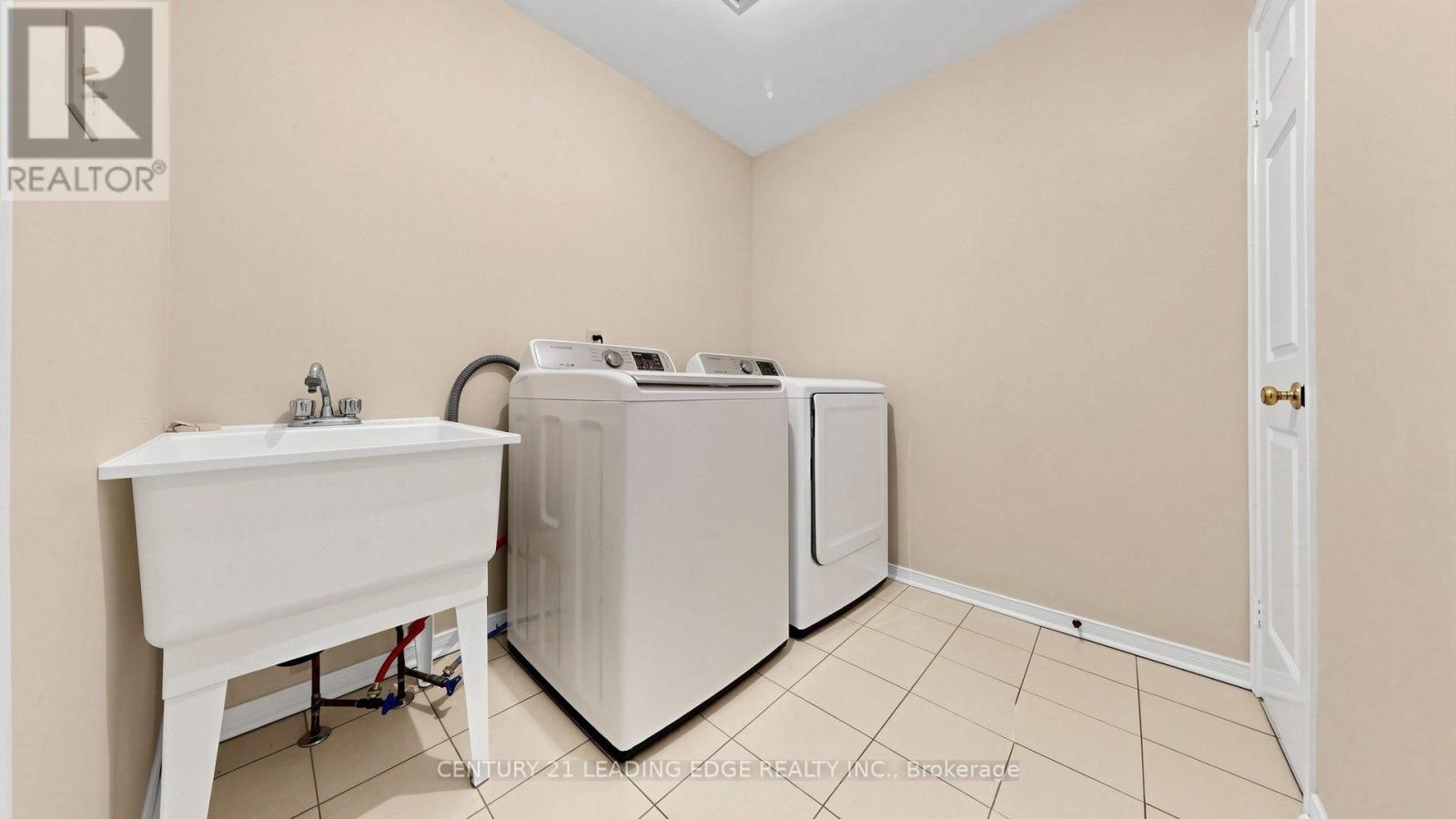 9 Coates Crescent, Richmond Hill, Ontario  L4E 2M3 - Photo 32 - N13704614