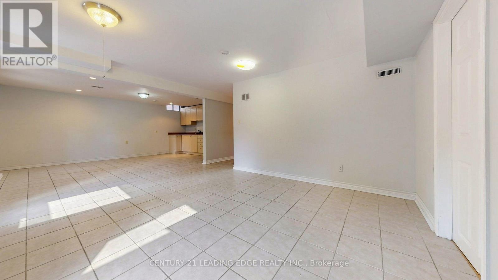 9 Coates Crescent, Richmond Hill, Ontario  L4E 2M3 - Photo 38 - N13704614