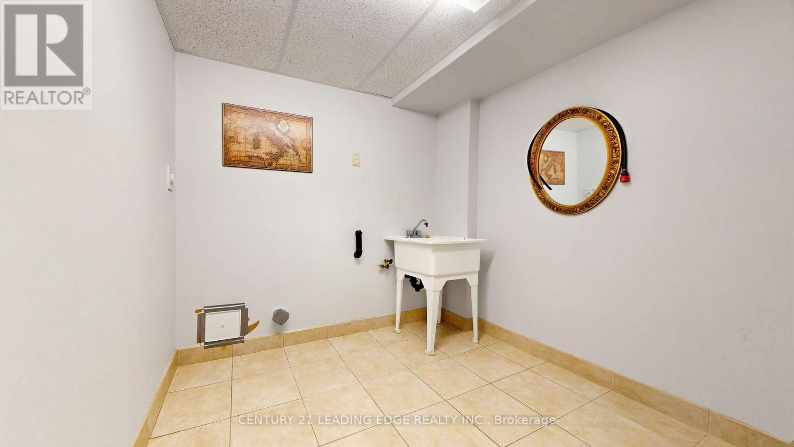 9 Coates Crescent, Richmond Hill, Ontario  L4E 2M3 - Photo 45 - N13704614