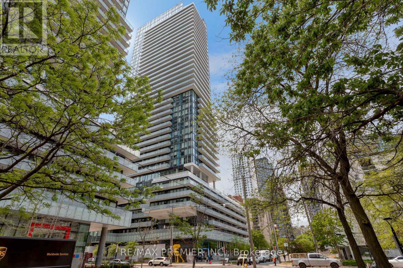 206 - 161 ROEHAMPTON AVENUE, Toronto, Ontario