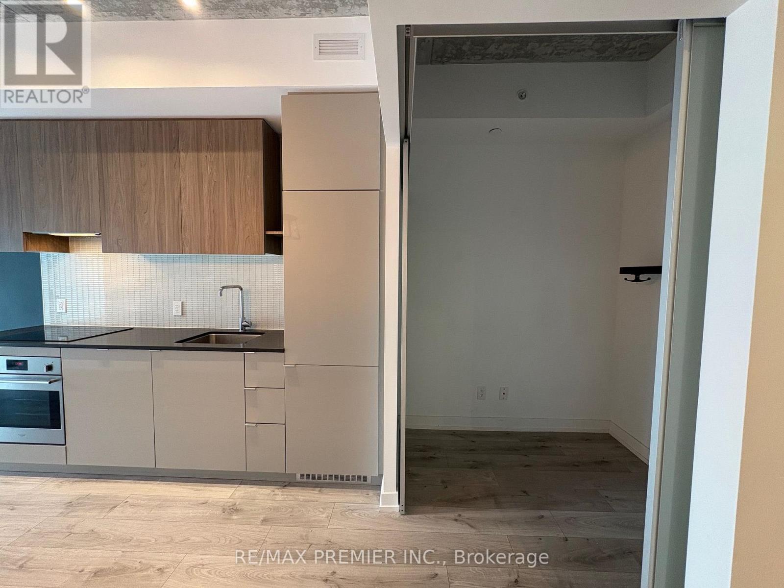 206 - 161 Roehampton Avenue, Toronto, Ontario  M3P 1P9 - Photo 12 - C13705848