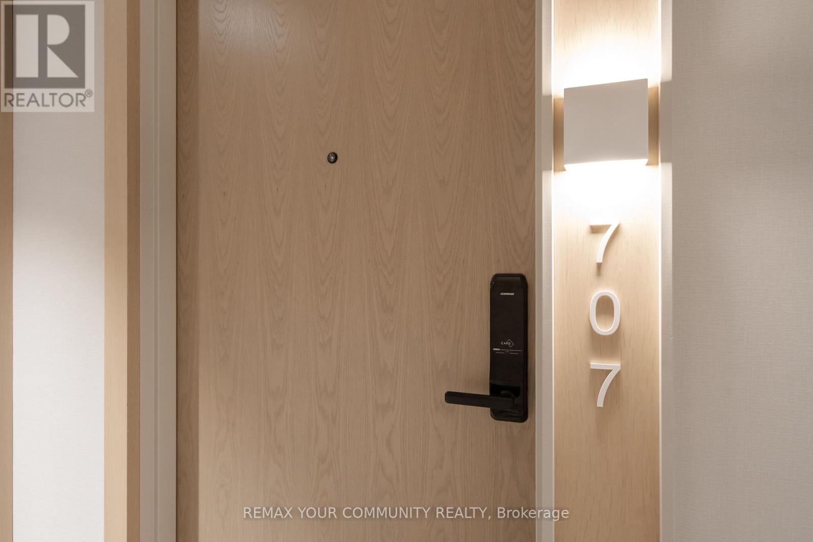 707 - 5 Defries Street, Toronto, Ontario  M5A 3R4 - Photo 2 - C13705918