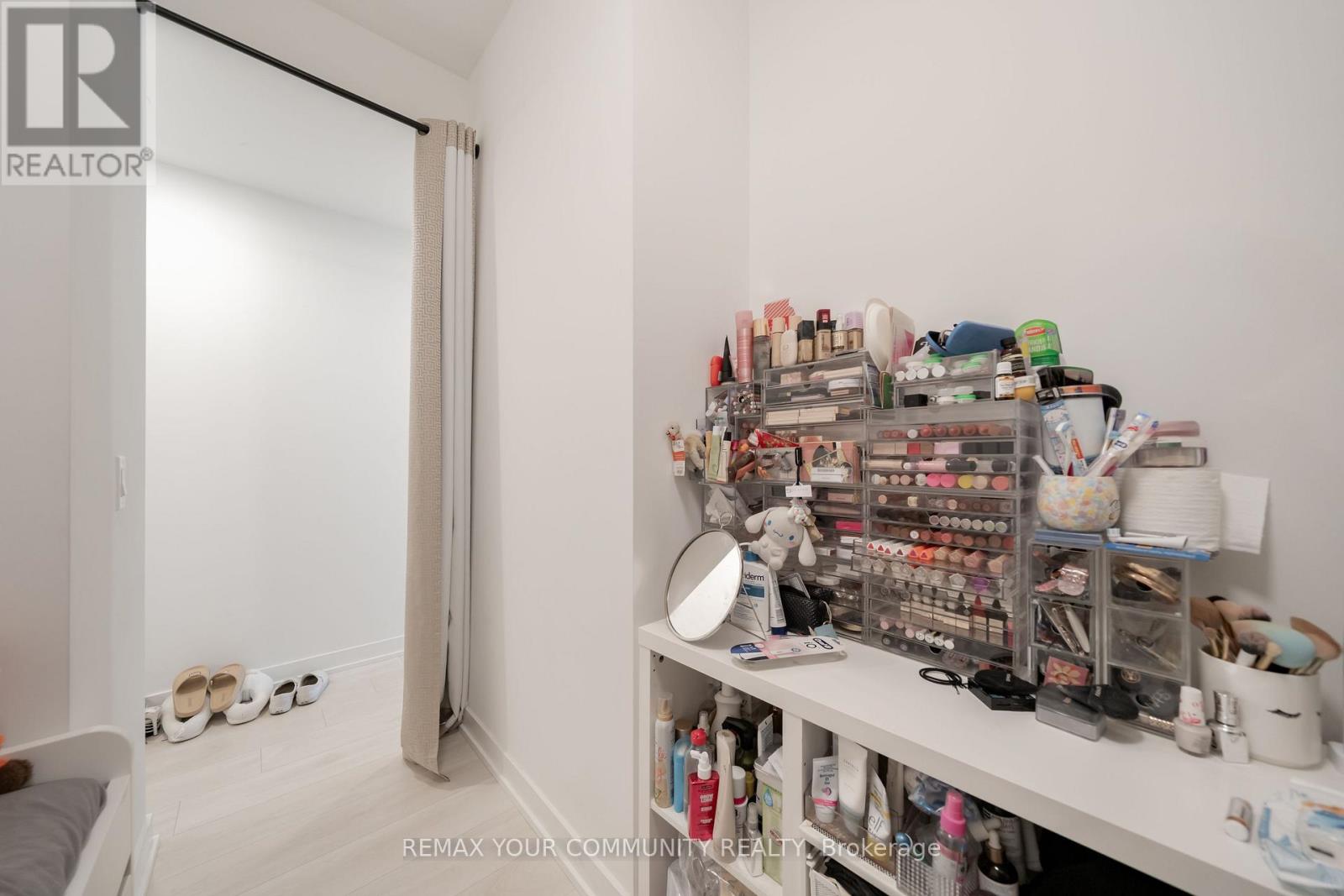 707 - 5 Defries Street, Toronto, Ontario  M5A 3R4 - Photo 7 - C13705918