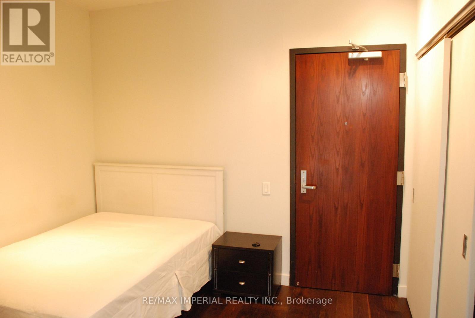 405 - 25 Oxley Street, Toronto, Ontario  M5V 2J5 - Photo 4 - C13705930