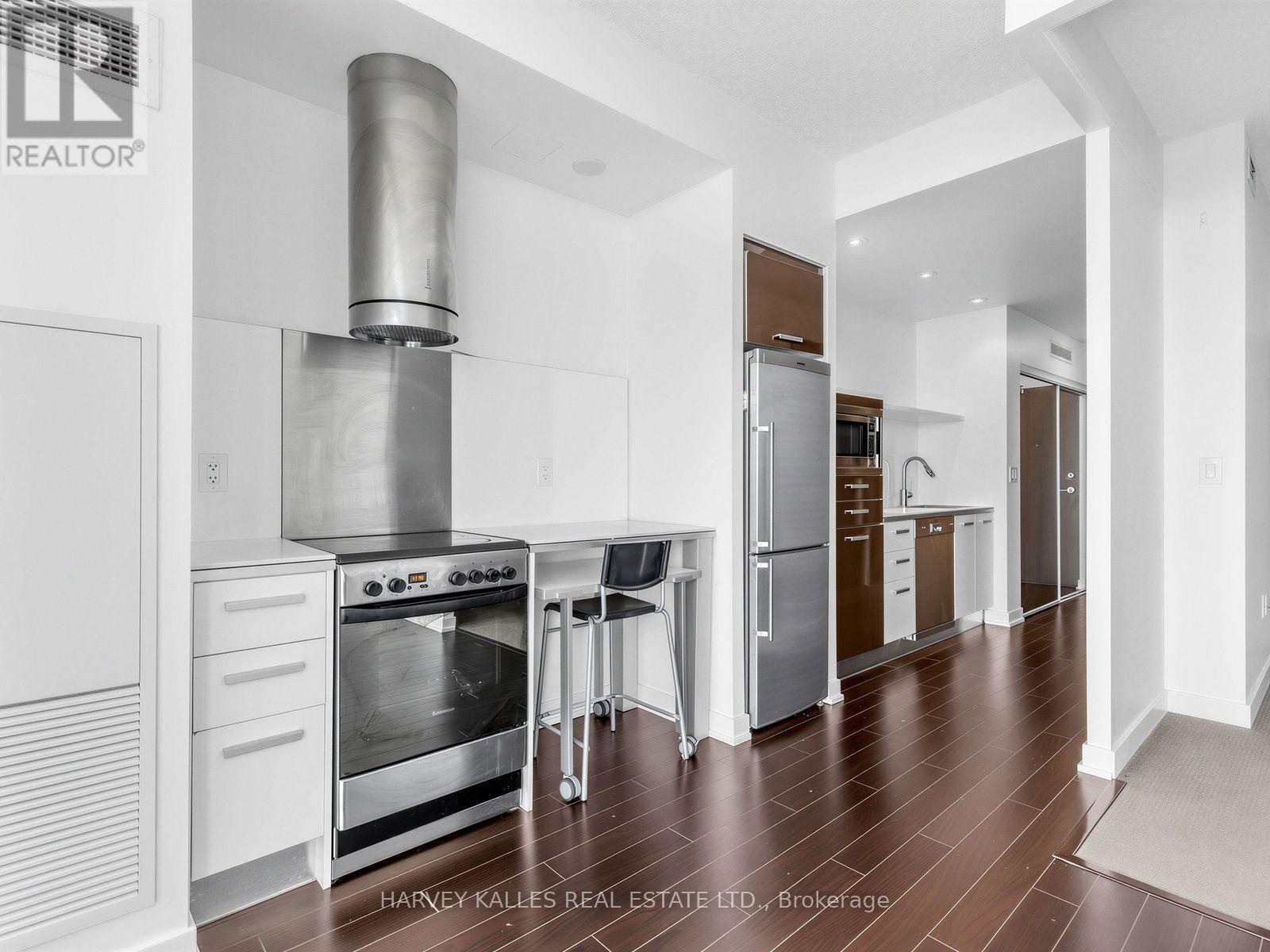 3002 - 38 Dan Leckie Way, Toronto, Ontario  M5V 2V6 - Photo 10 - C13705980