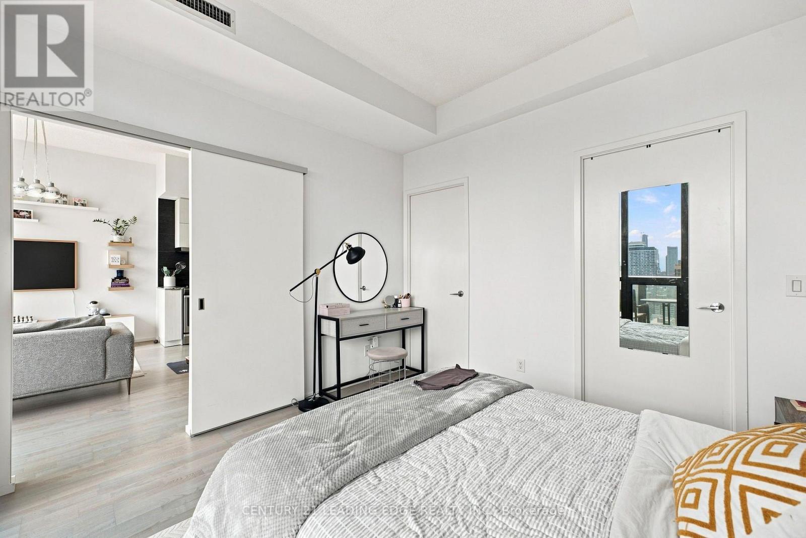 2203 - 101 Charles Street E, Toronto, Ontario  M4Y 0A9 - Photo 14 - C13705982
