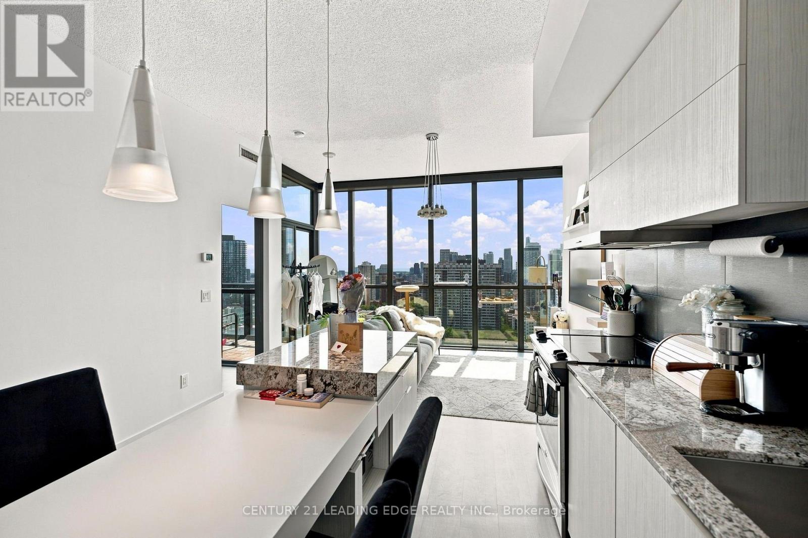 2203 - 101 Charles Street E, Toronto, Ontario  M4Y 0A9 - Photo 2 - C13705982