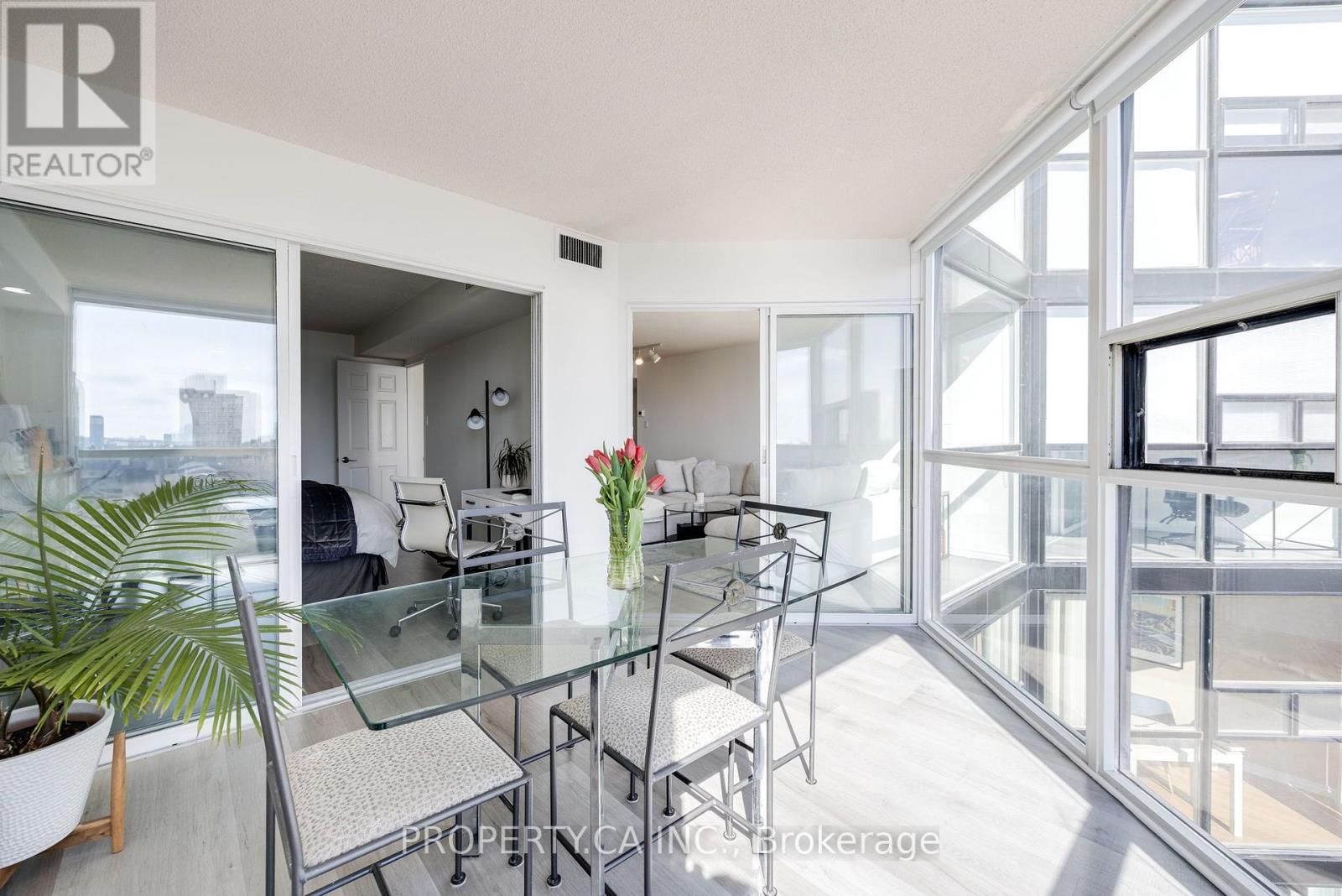 813 - 705 King Street W, Toronto, Ontario  M5V 2W8 - Photo 11 - C13706004