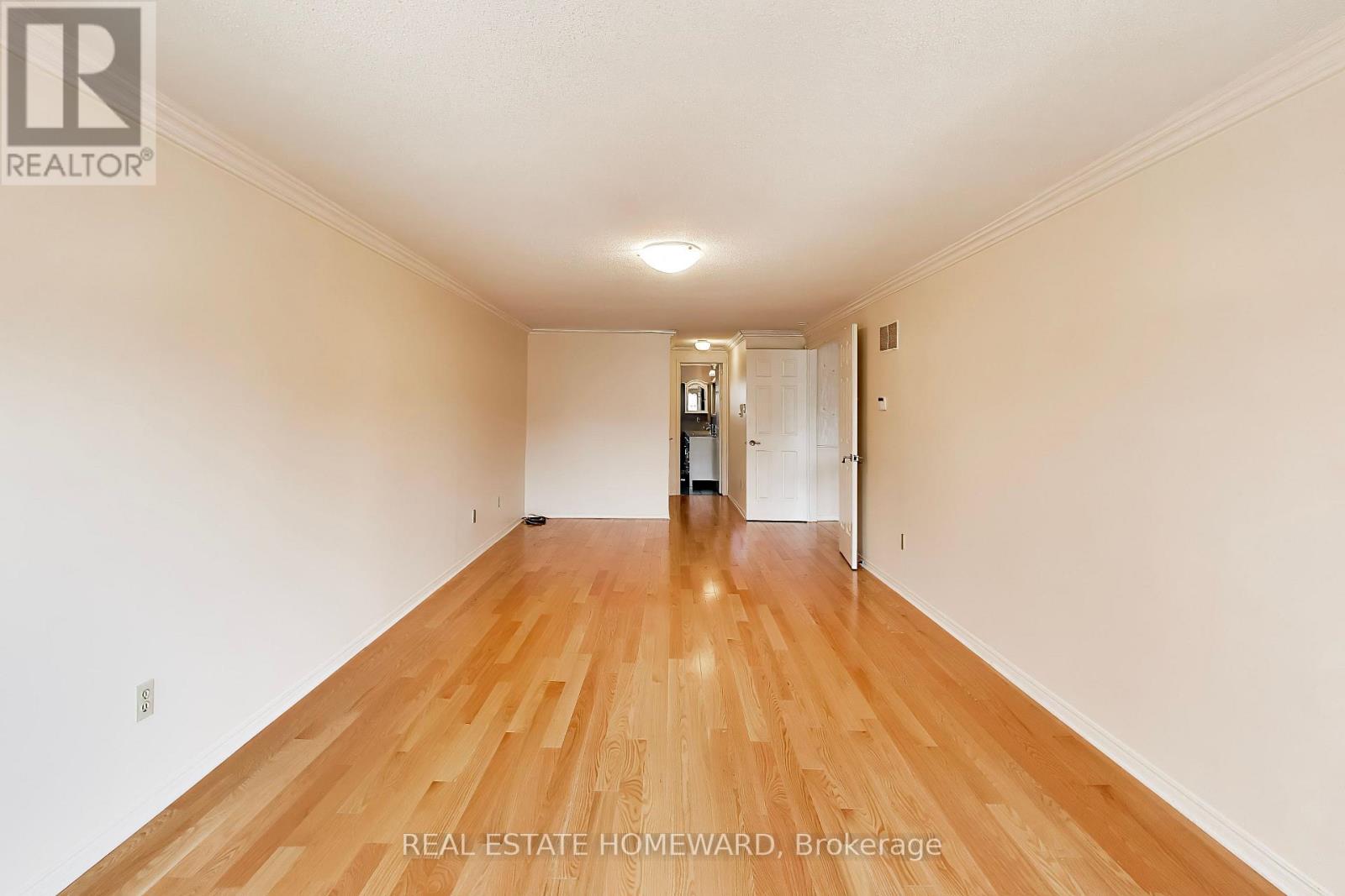 23 Hutchcroft Avenue, Toronto, Ontario  M1V 3S3 - Photo 14 - E13705970